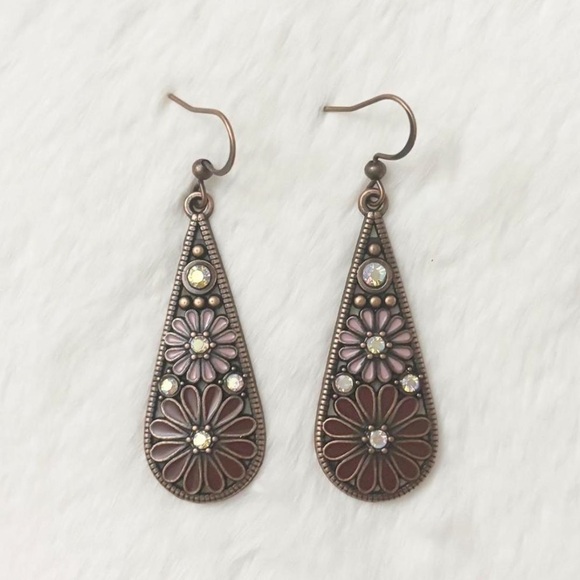 Jewelry - 5/$15 🩷 MUST BUNDLE Women’s Floral Teardrop Earrings in Rose Gold and Pink